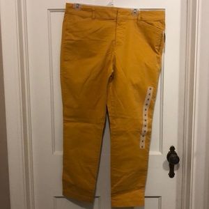NWT Old Navy Pixie Chinos